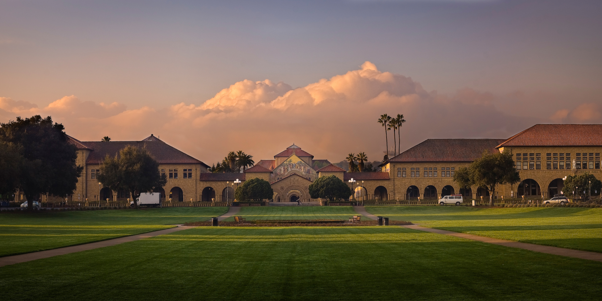 5 Things You Should Do On a College Tour featured image