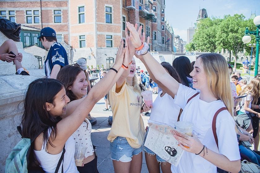 group high five